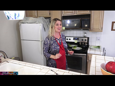 ❤️ Stepmom milking him in the kitchen before his date ❌ Quality porn at en-us.purchasexz.top ❤